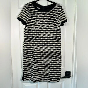 Maggy London Geometric Stripped Netting Black & White T Shirt Dress Mini Size 10